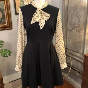 Smak Parlour She.E.O. Dress in Hunter Green